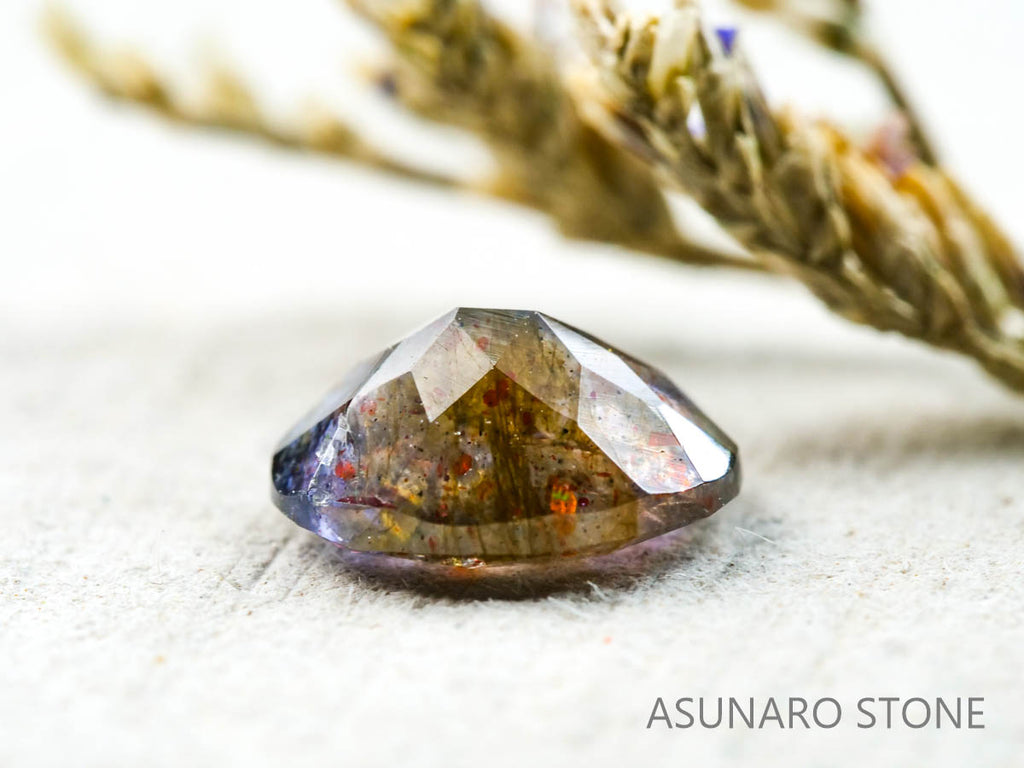 ブラッドショットアイオライト オーバルカット インド産　1.04ct【211224-213】