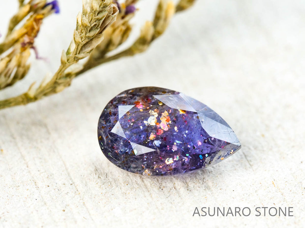 ブラッドショットアイオライト  ペアシェイプカット インド産　1.29ct【220104-214】