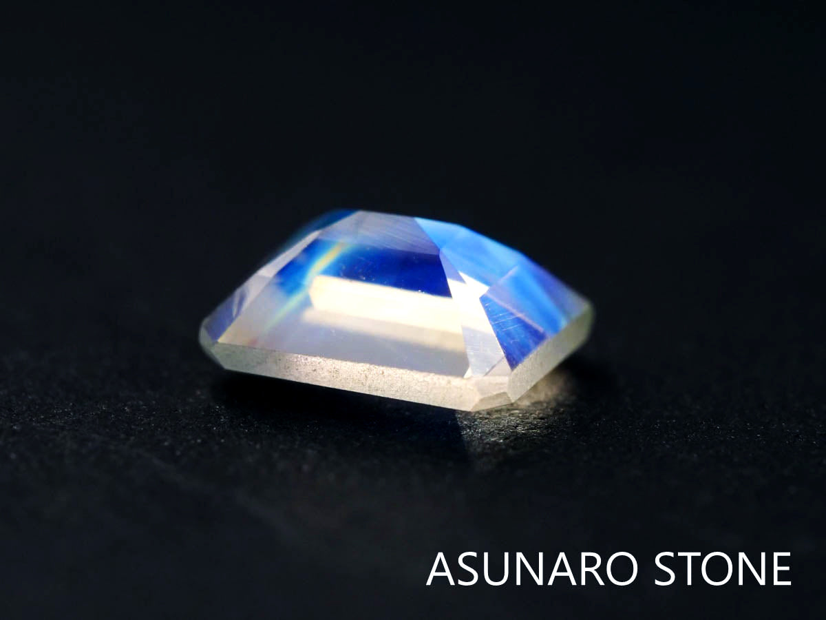 アンデシンラブラドライト  エメラルドカット　インド産　　0.38ct【220112-227】