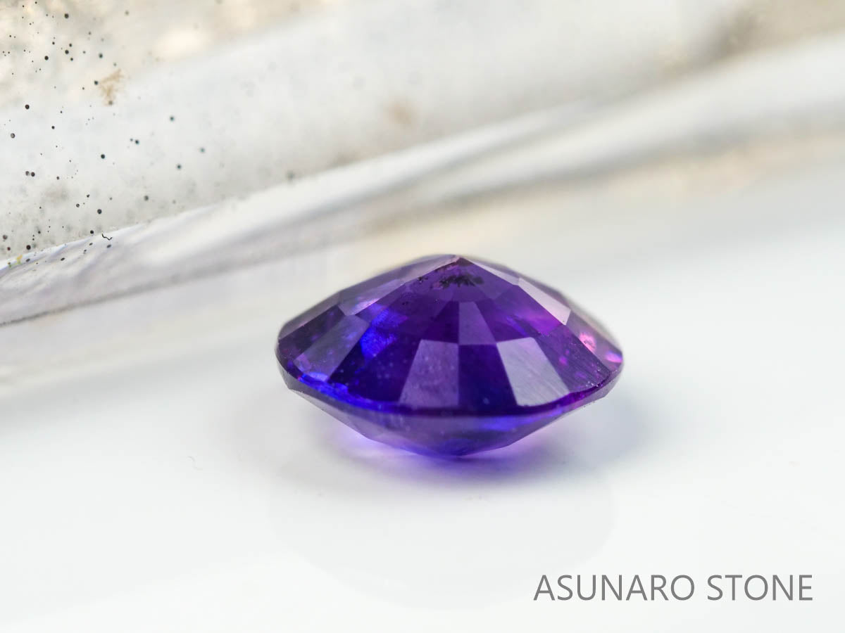 パープルサファイア  ラウンドカット スリランカ産　0.56ct【211124-578】