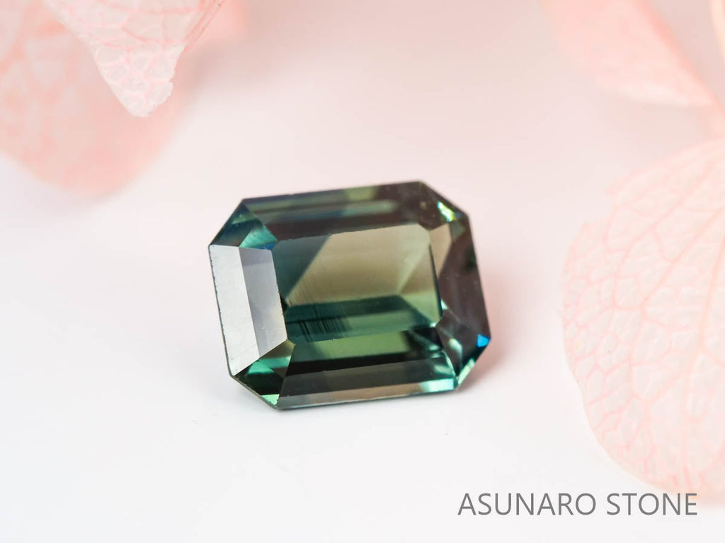 バイカラーサファイア 　エメラルドカット　 スリランカ産　0.49ct【220202-603】