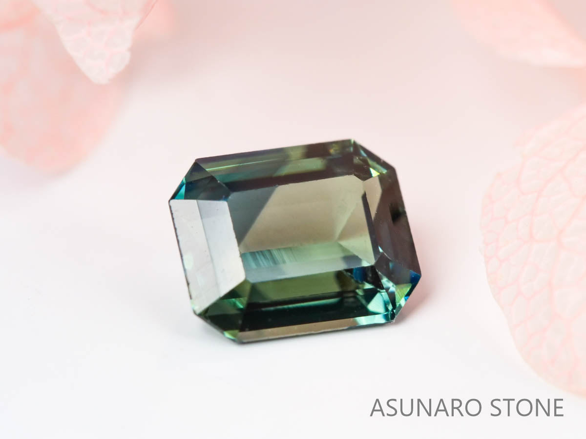 バイカラーサファイア 　エメラルドカット　 スリランカ産　0.49ct【220202-603】