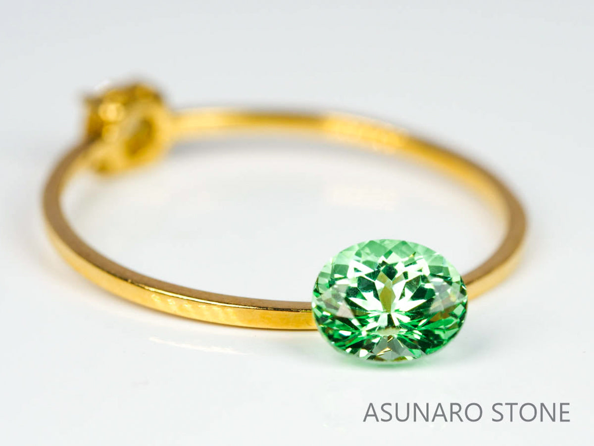 ミントガーネット タンザニア産  オーバルカット　 0.65ct【220131-346】