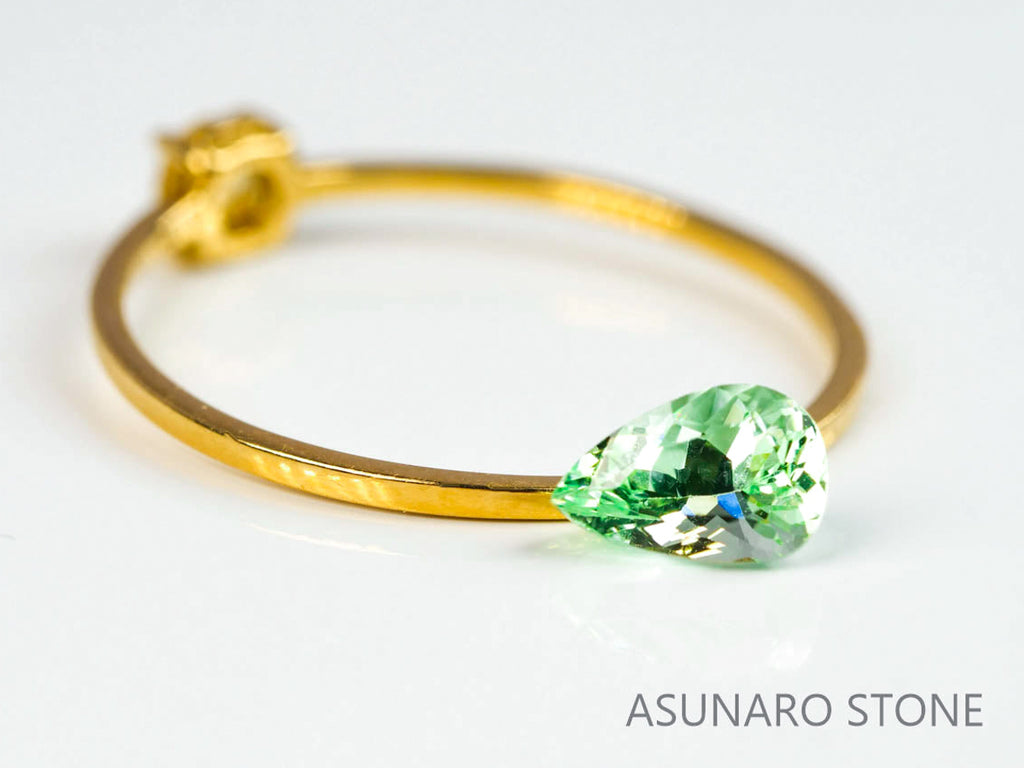 ミントガーネット タンザニア産  ペアシェイプカット 0.54ct【220131-348】