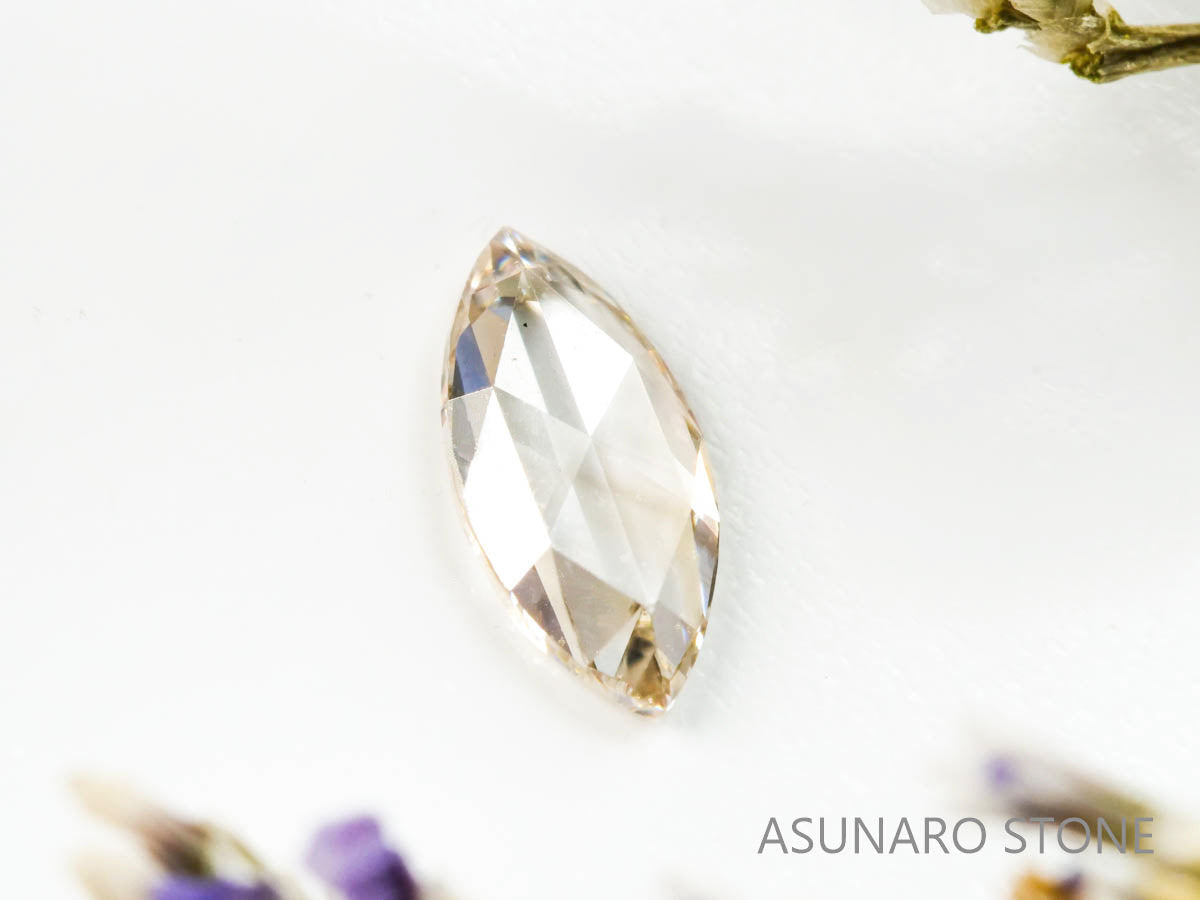 シャンパンカラーダイヤモンド ローズカット 　0.11ct【220207-240】