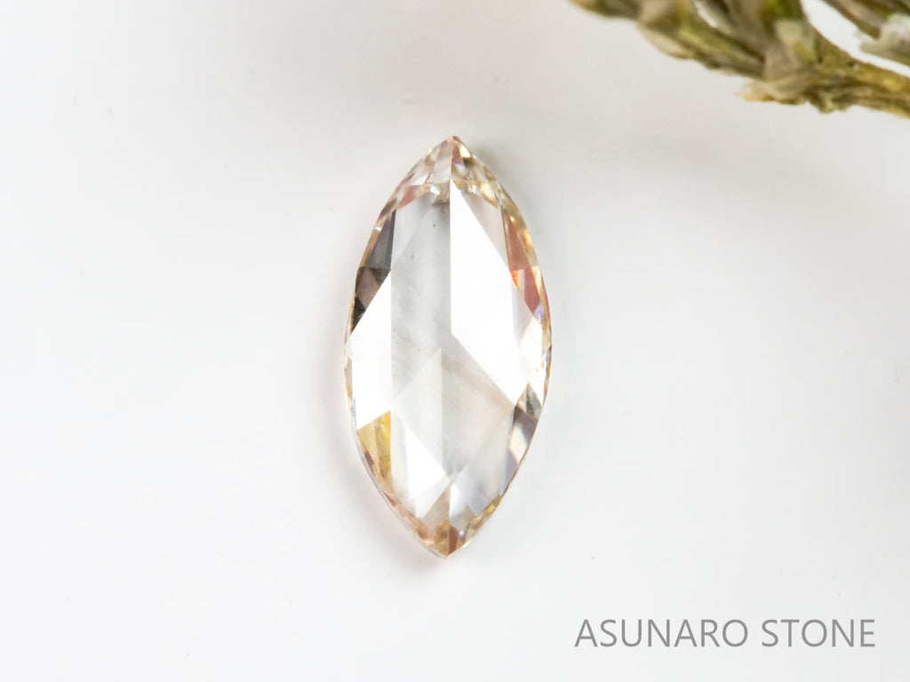 シャンパンカラーダイヤモンド ローズカット 　0.11ct【220207-240】