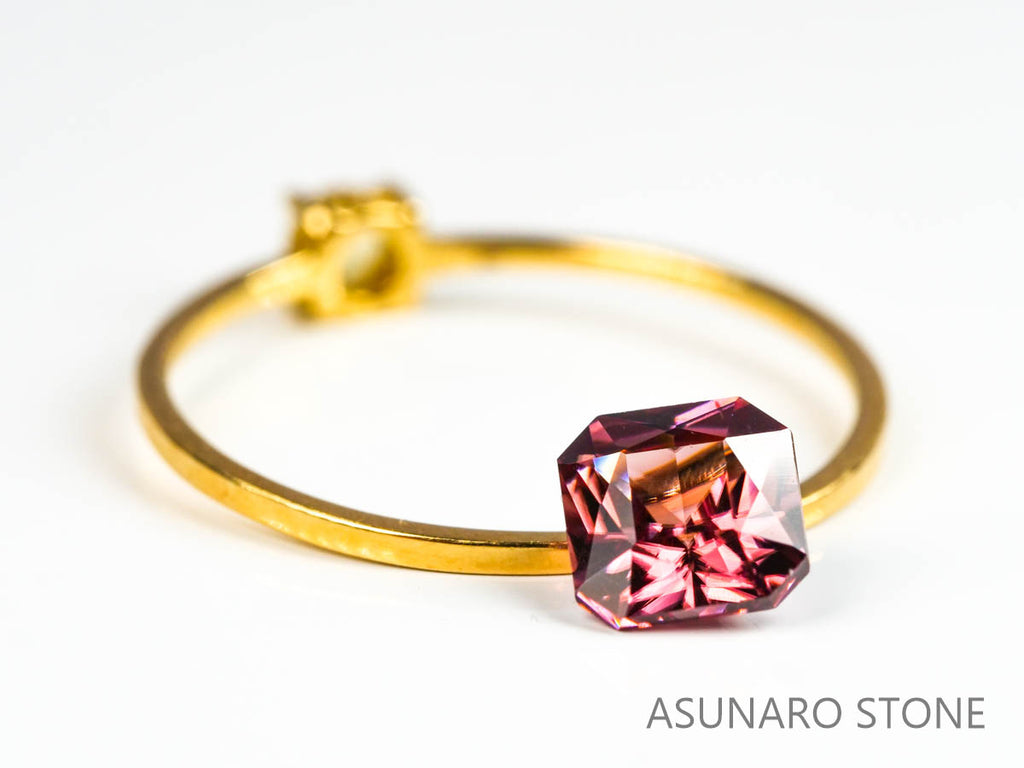 ピンクジルコン　クッションカット 　1.20ct　カンボジア産【220210-357】