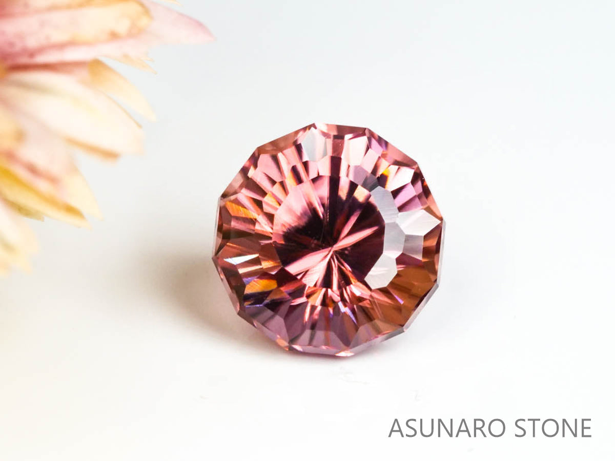 ピンクジルコン　ドデカゴンカット　1.40ct　カンボジア産【220210-359】