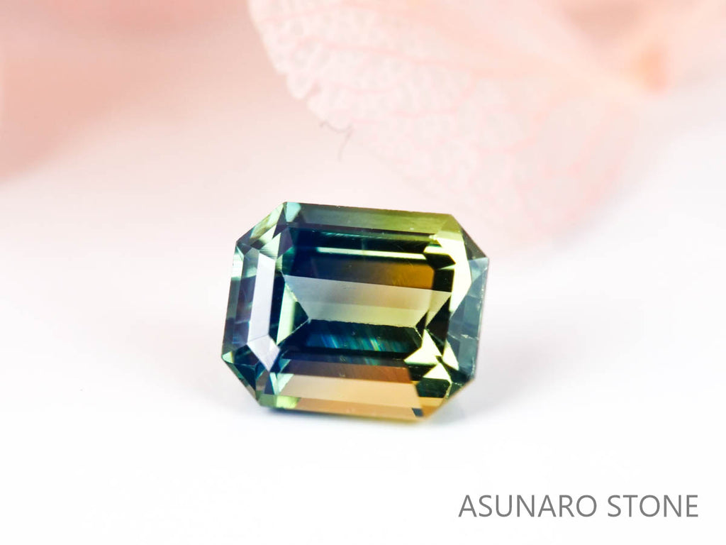 バイカラーサファイア 　エメラルドカット　 スリランカ産　0.57ct【220202-635