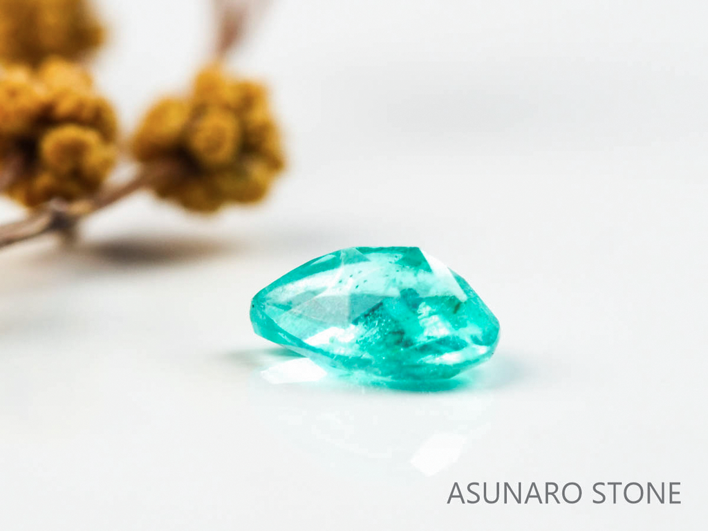 パライバトルマリン　ペアシェイプカット ブラジル産 0.09ct   【220218-483】