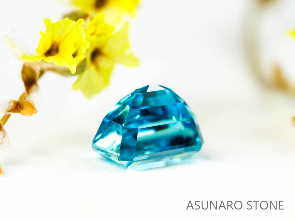 ブルージルコン　ラタナキリブルー　エメラルドカット　1.47ct　カンボジア産　【220317-607】