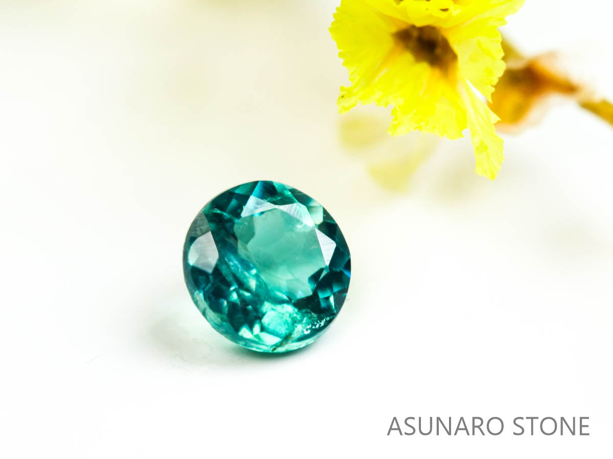 グランディディエライト　 ラウンドカット マダガスカル産　0.09ct　【220325-283】