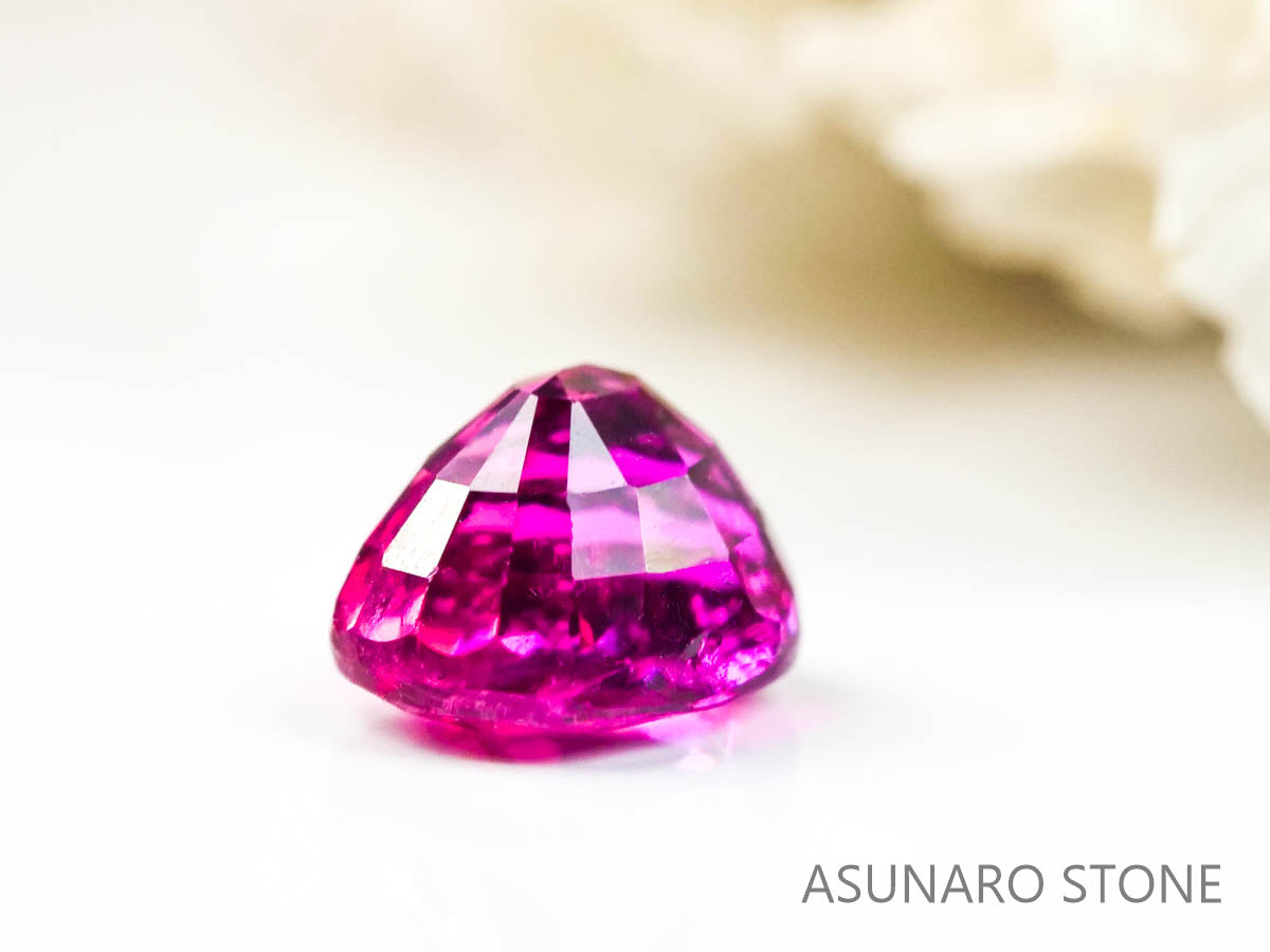 ルビー　オーバルカット ビルマ産 0.38ct   【220330-306】