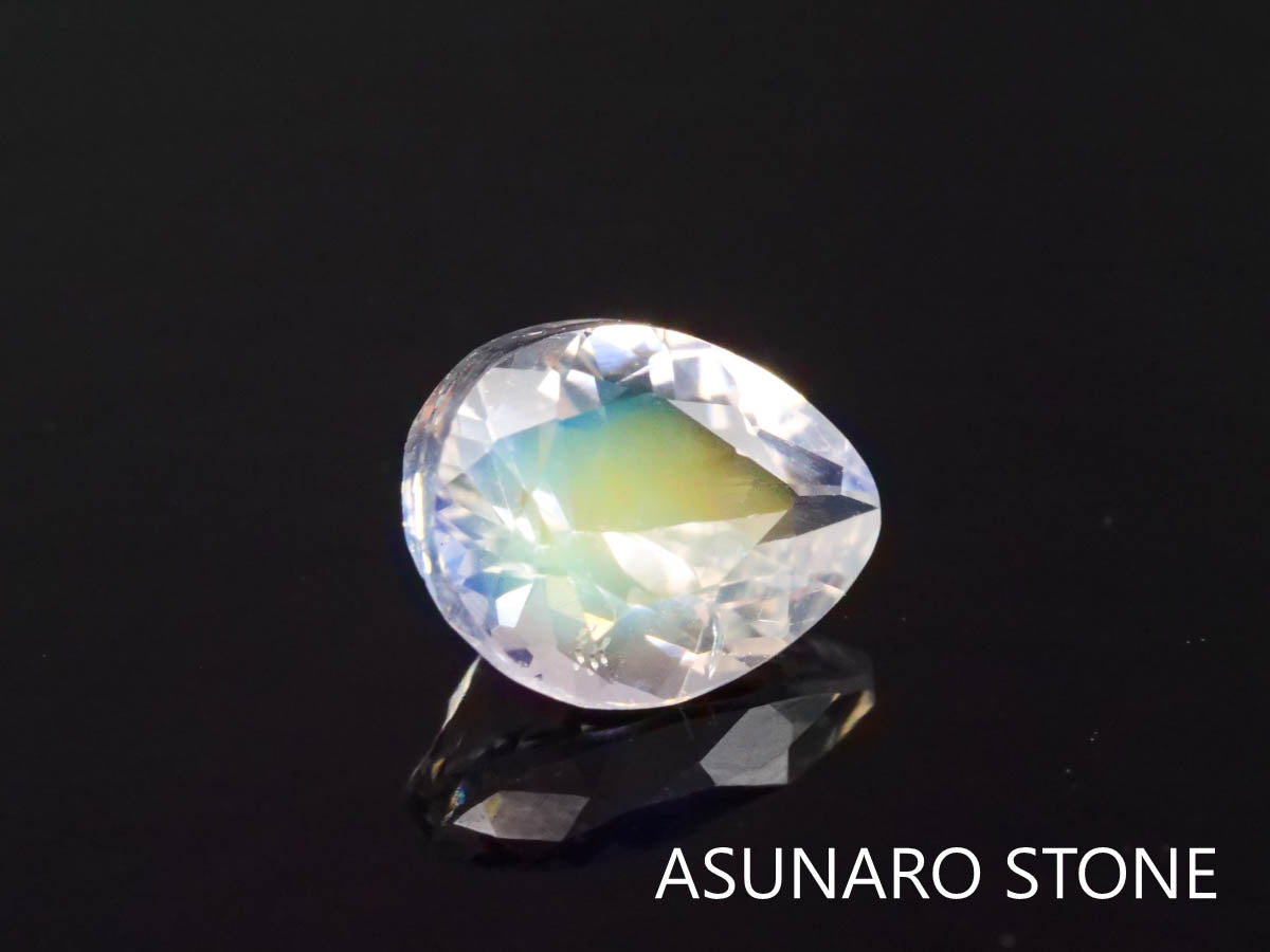 アンデシンラブラドライト  ペアシェイプ　マダガスカル産　　0.71ct【220404-619】