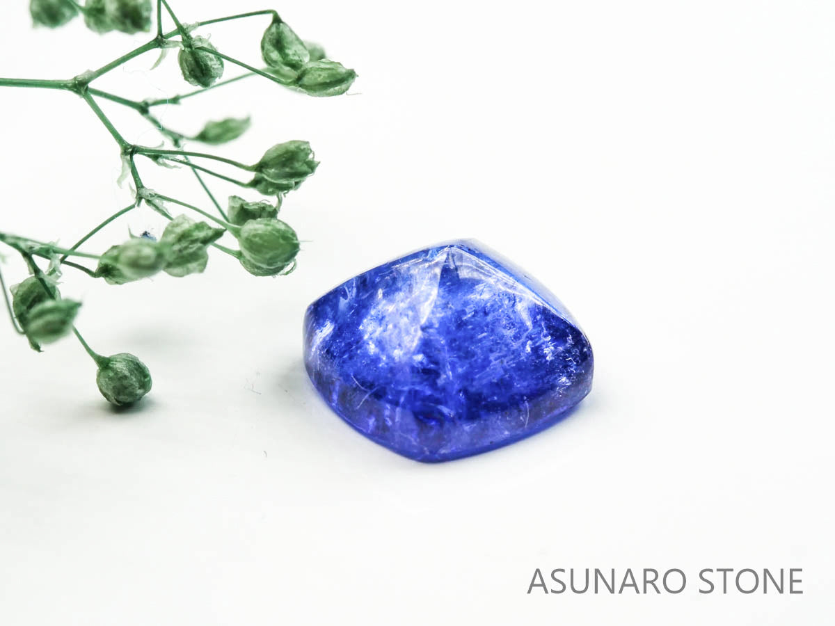 タンザナイト  シュガーローフカット　タンザニア産　　4.01ct【2200506-642】