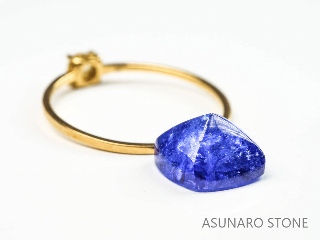 タンザナイト  シュガーローフカット　タンザニア産　　4.01ct【2200506-642】