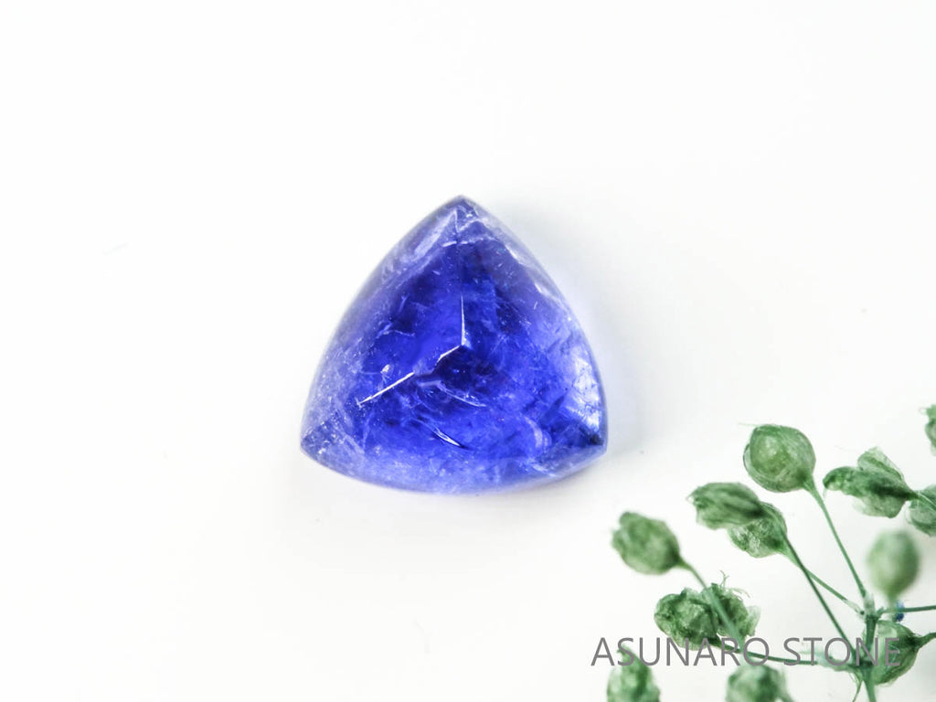タンザナイト  シュガーローフカット　タンザニア産　　3.23ct【2200506-643】