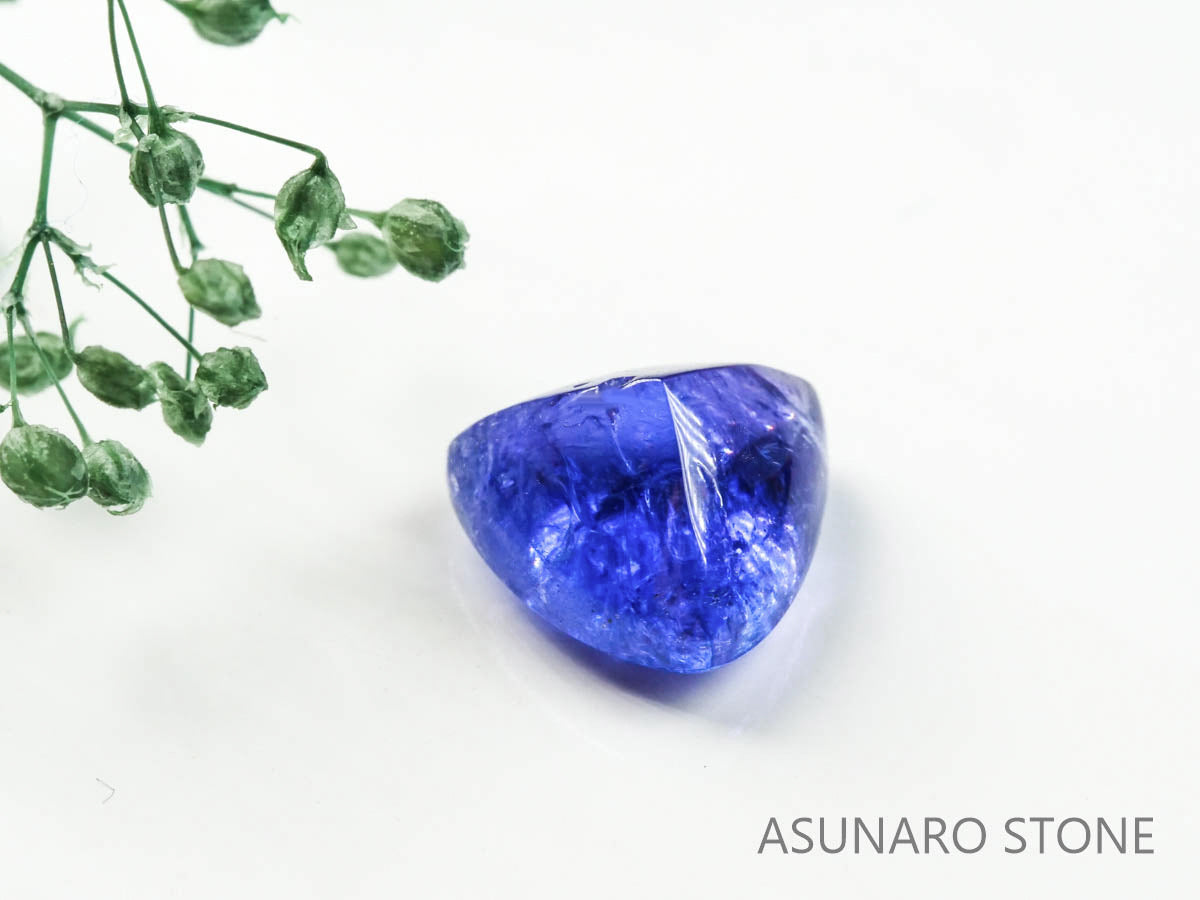 タンザナイト  シュガーローフカット　タンザニア産　　3.23ct【2200506-643】