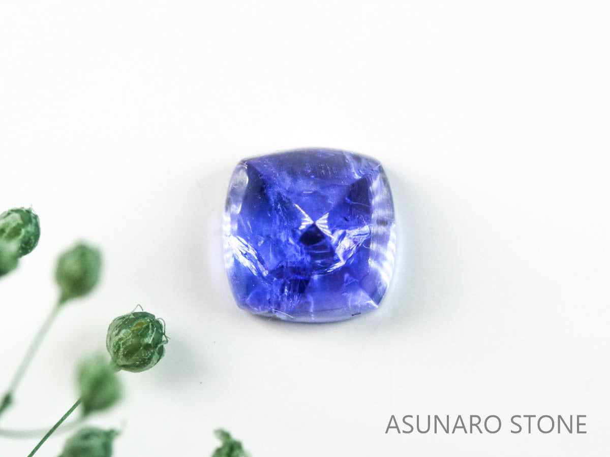 タンザナイト  シュガーローフカット　タンザニア産　　1.58ct【2200506-644】