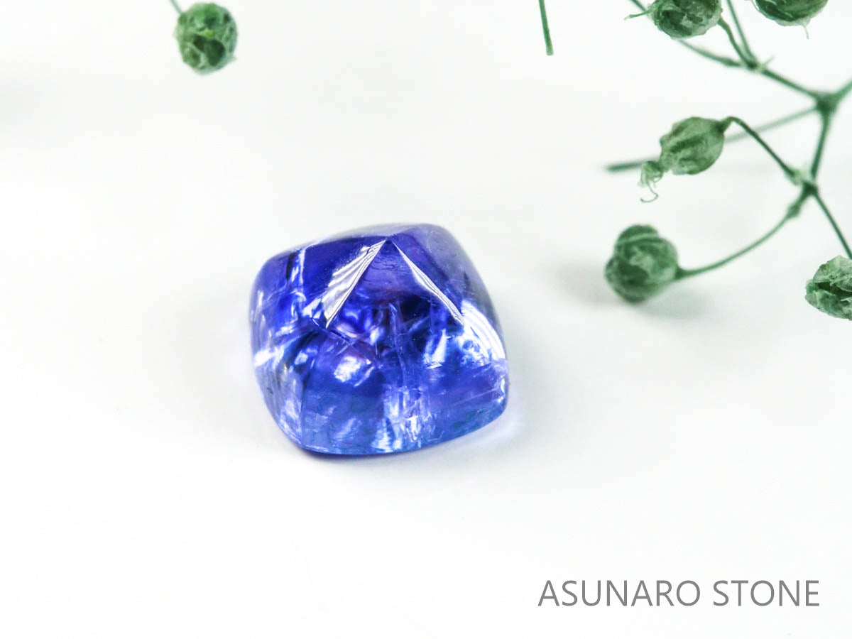 タンザナイト  シュガーローフカット　タンザニア産　　1.58ct【2200506-644】