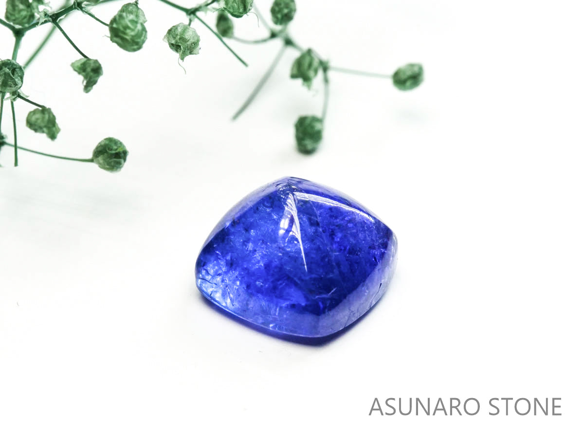 タンザナイト シュガーローフカット タンザニア産 4.46ct【2200506-647