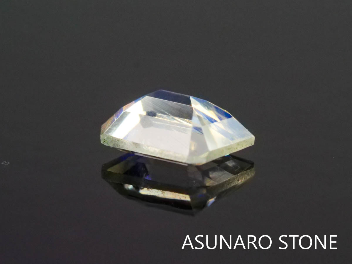 アンデシンラブラドライト  エメラルドカット　インド産　　0.35ct【220404-622】
