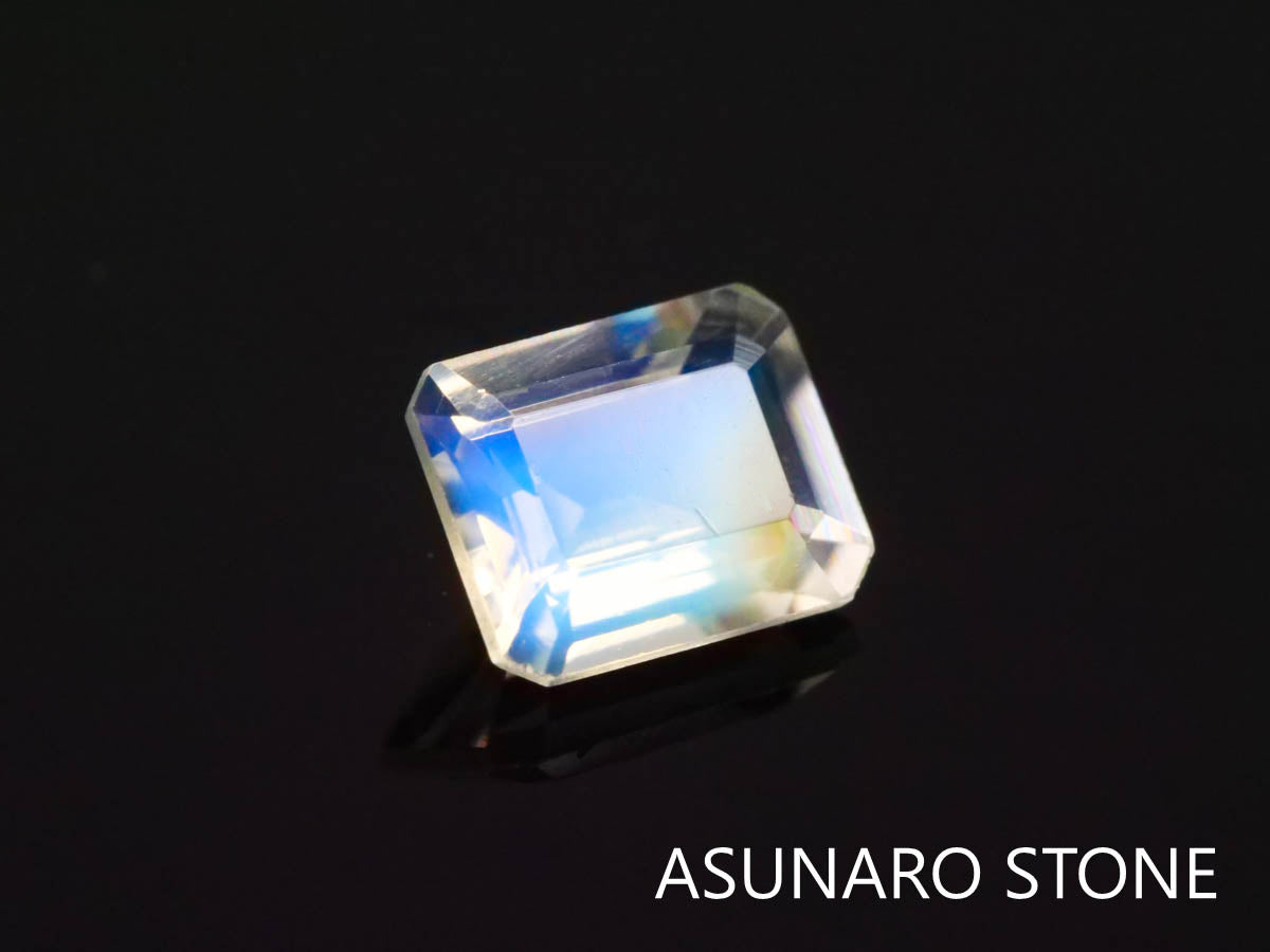 アンデシンラブラドライト  エメラルドカット　インド産　　0.39ct【220404-623】