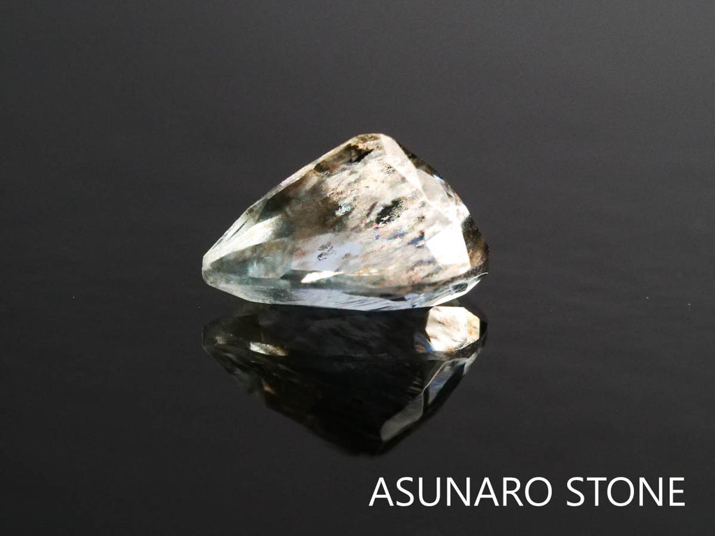 アクアマリンサンストーン  ペアシェイプカット　ブラジル産　　0.87ct【2200509-649】