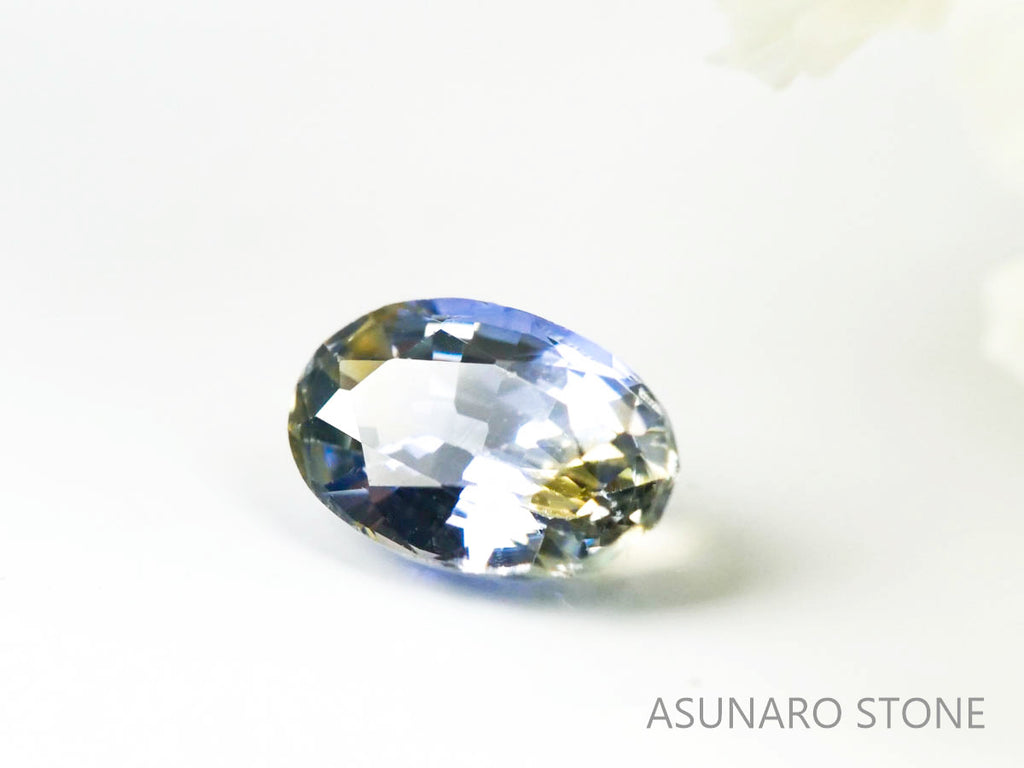 バイカラーサファイア 　オーバルカット　 スリランカ産　0.37ct【220516-658】