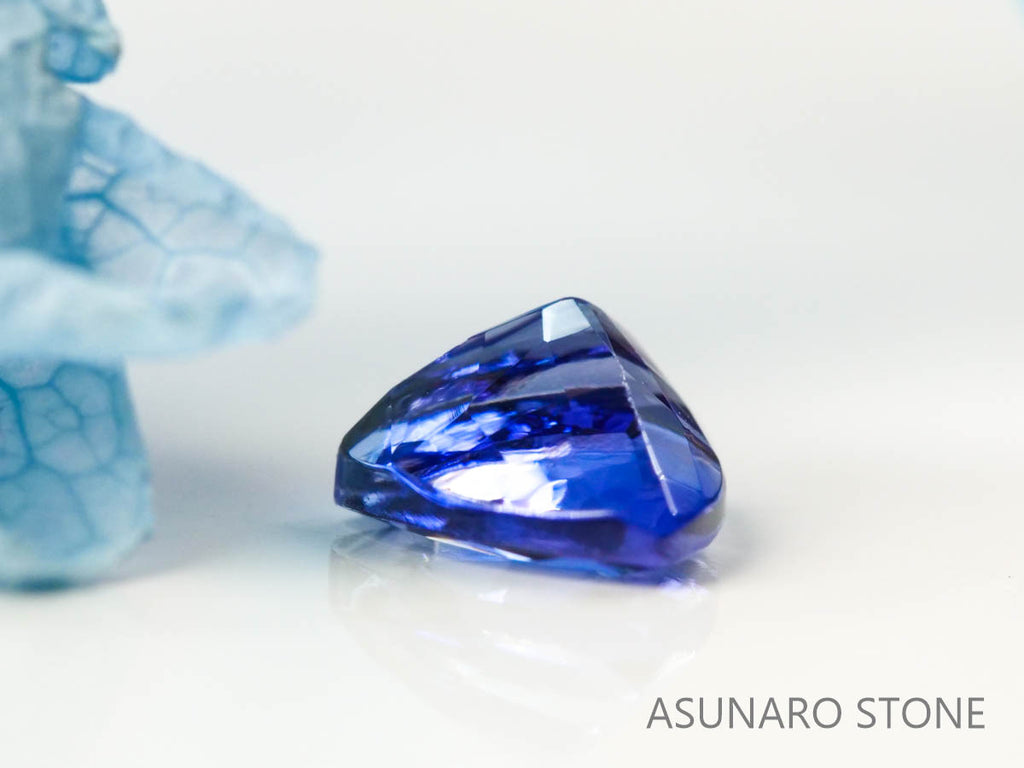 バイカラータンザナイト（ゾイサイト）  トリリアントカット　タンザニア産　　0.52ct【2200506-676】