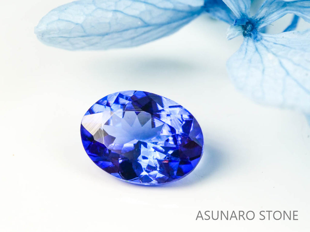 タンザナイト  オーバルカット　タンザニア産　　0.97ct【2200506-688】