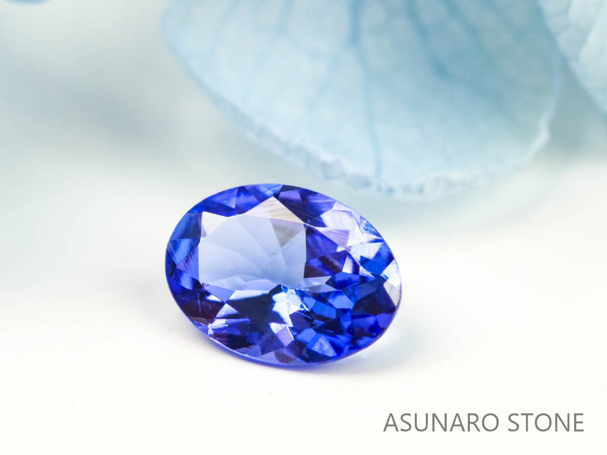 タンザナイト  オーバルカット　タンザニア産　　0.63ct【2200506-691】