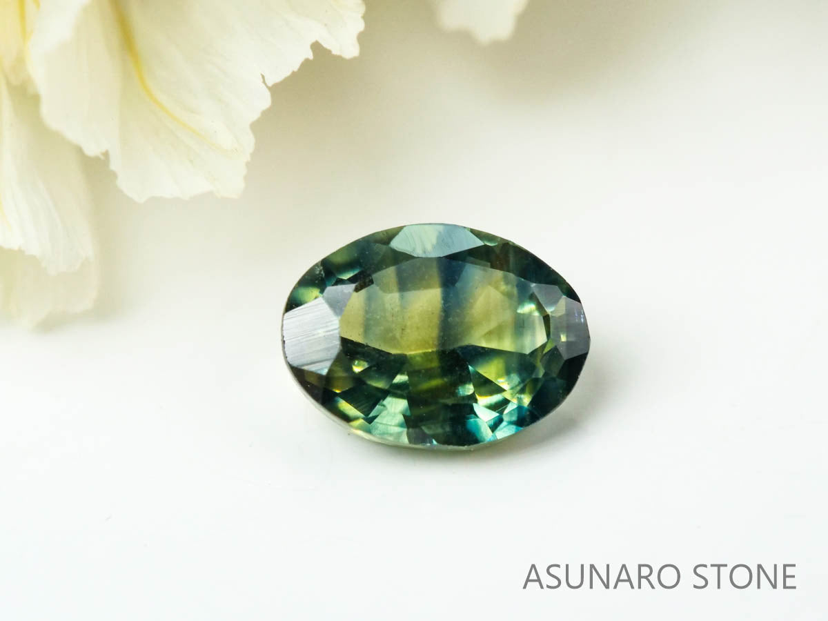 バイカラーサファイア 　オーバルカット　 スリランカ産　0.34ct【220523-704】