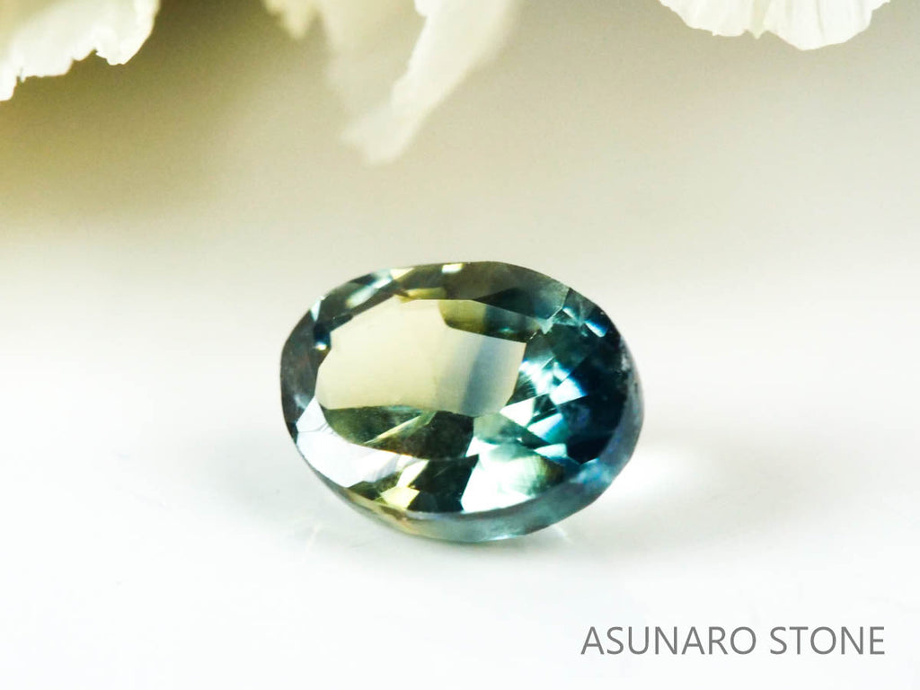 バイカラーサファイア 　オーバルカット　 スリランカ産　0.36ct【220523-707】