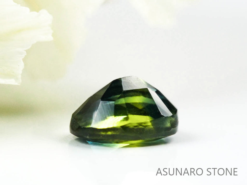 バイカラーサファイア 　オーバルカット　 スリランカ産　0.44ct【220523-708】