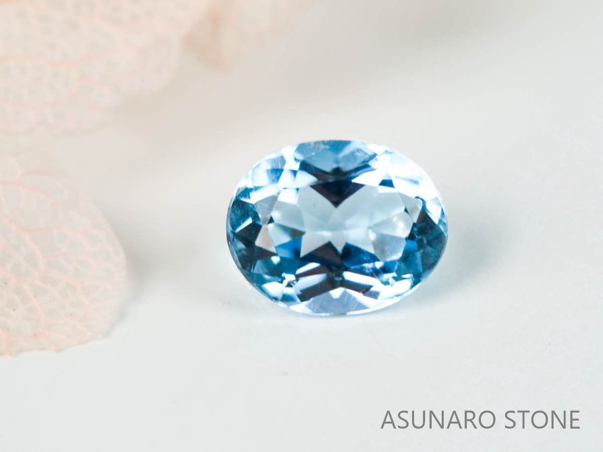 サンタマリアアクアマリン オーバルカット ブラジル産　0.26ct【220608-710】