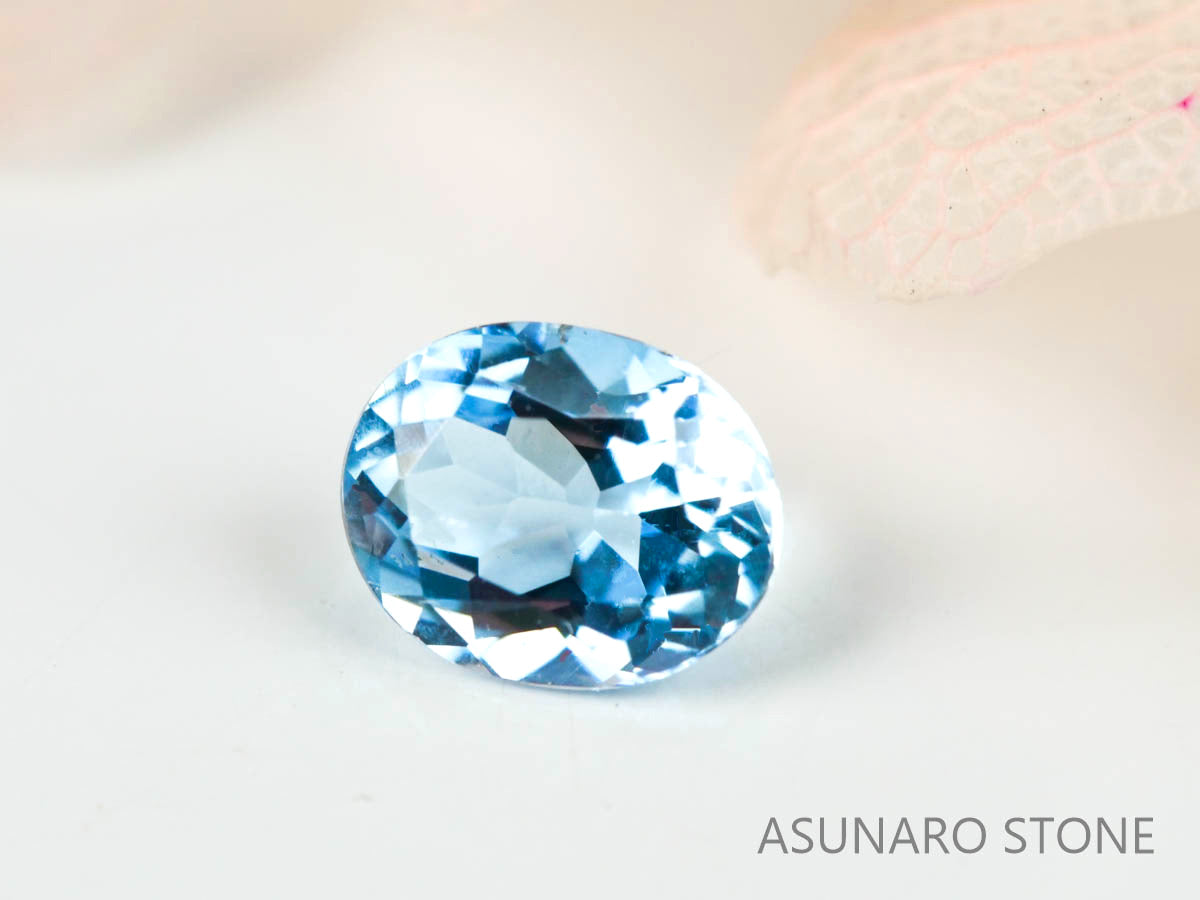 サンタマリアアクアマリン オーバルカット ブラジル産　0.26ct【220608-710】