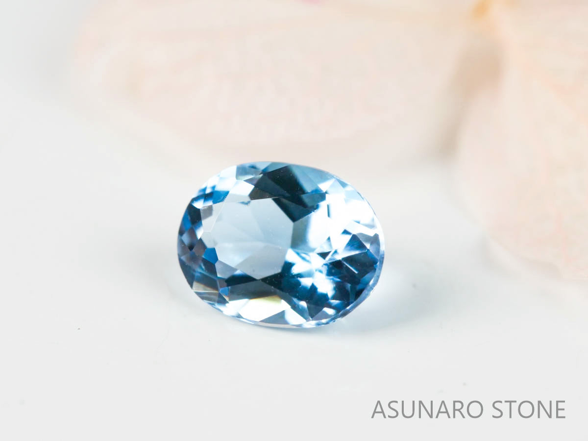 サンタマリアアクアマリン オーバルカット ブラジル産　0.23ct【220608-712】