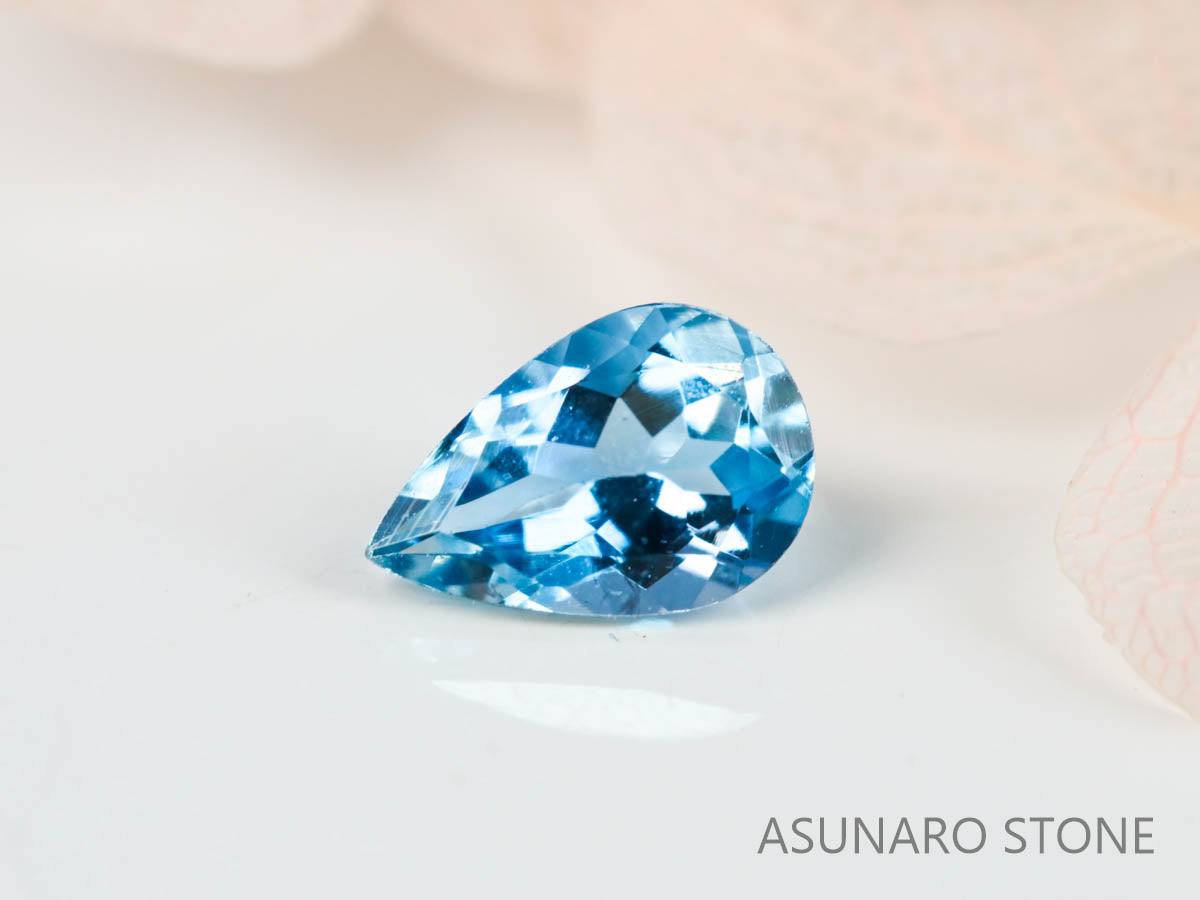 サンタマリアアクアマリン ペアシェイプカット ブラジル産　0.35ct【220608-713】