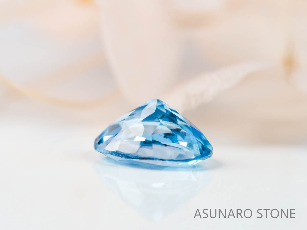 サンタマリアアクアマリン オーバルカット ブラジル産　0.41ct【220608-714】