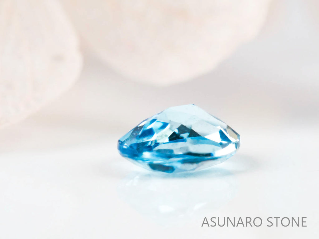 サンタマリアアクアマリン オーバルカット ブラジル産　0.21ct【220608-715】