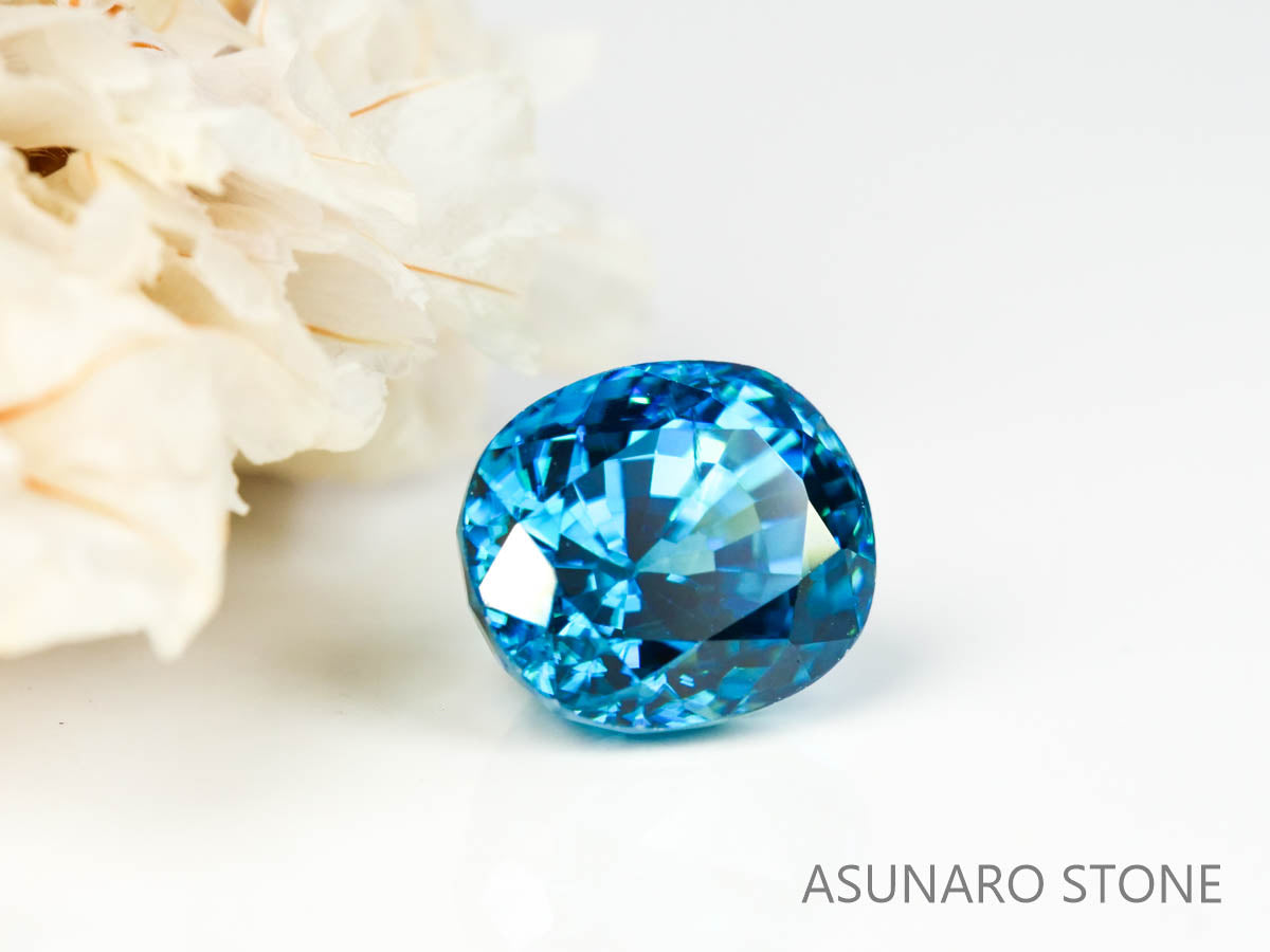 ブルージルコン　ラタナキリブルー　クッションカット　3.30ct　カンボジア産　【220615-718】