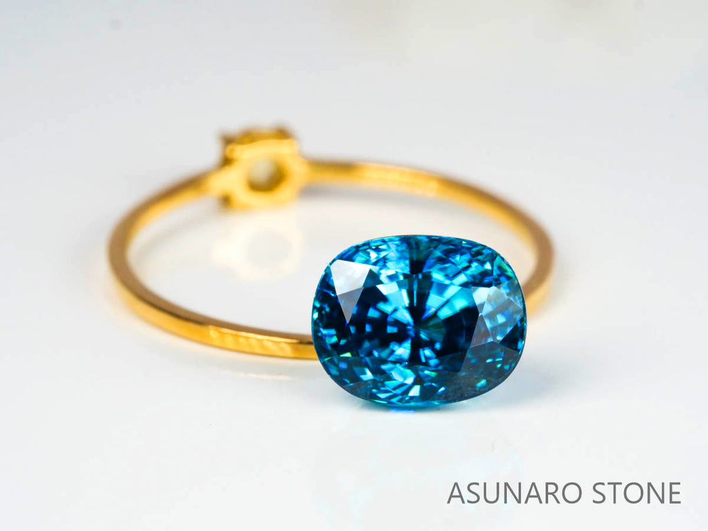 ブルージルコン　ラタナキリブルー　クッションカット　3.59ct　カンボジア産　【220615-719】