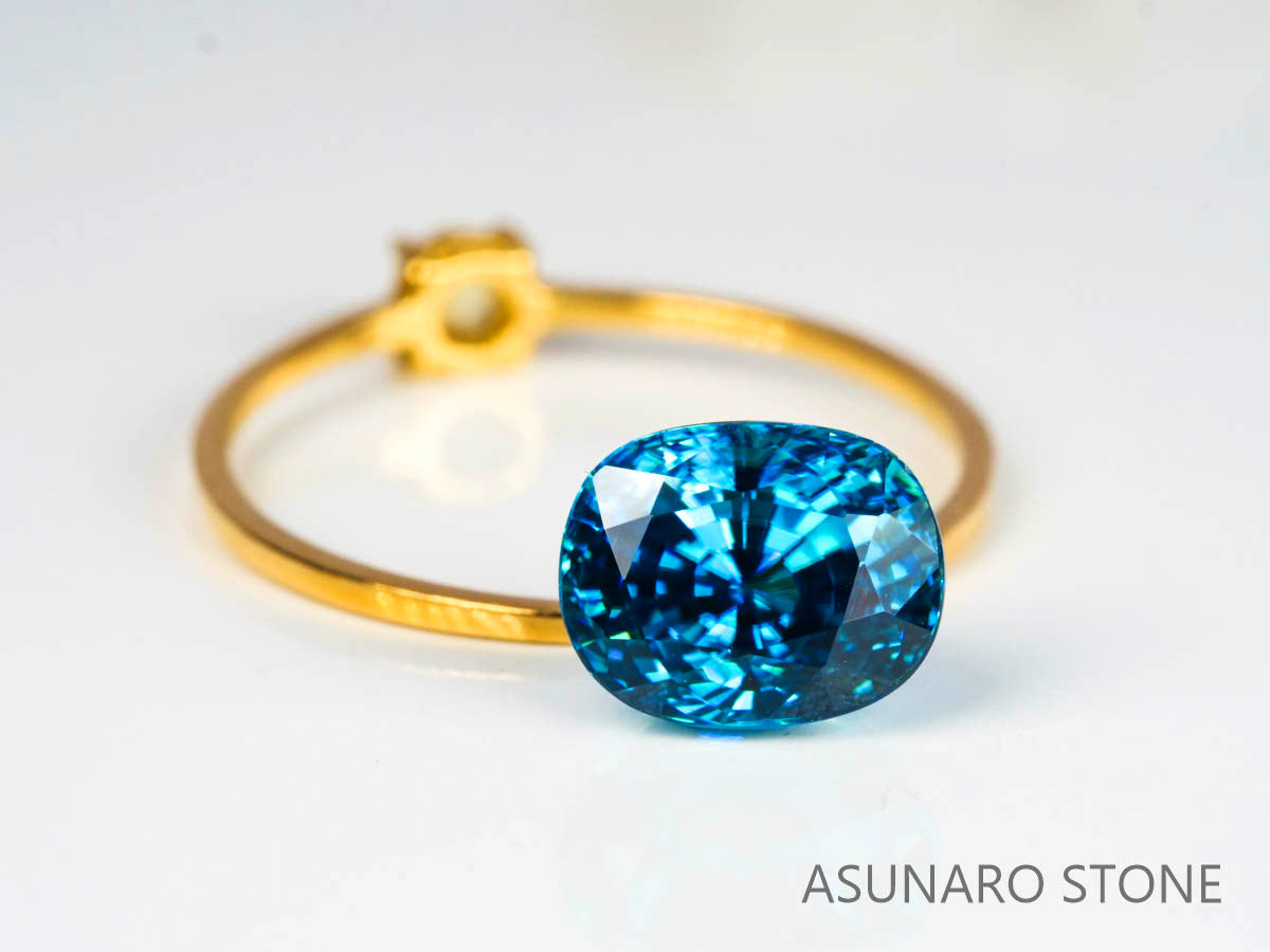 ブルージルコン　ラタナキリブルー　クッションカット　3.59ct　カンボジア産　【220615-719】