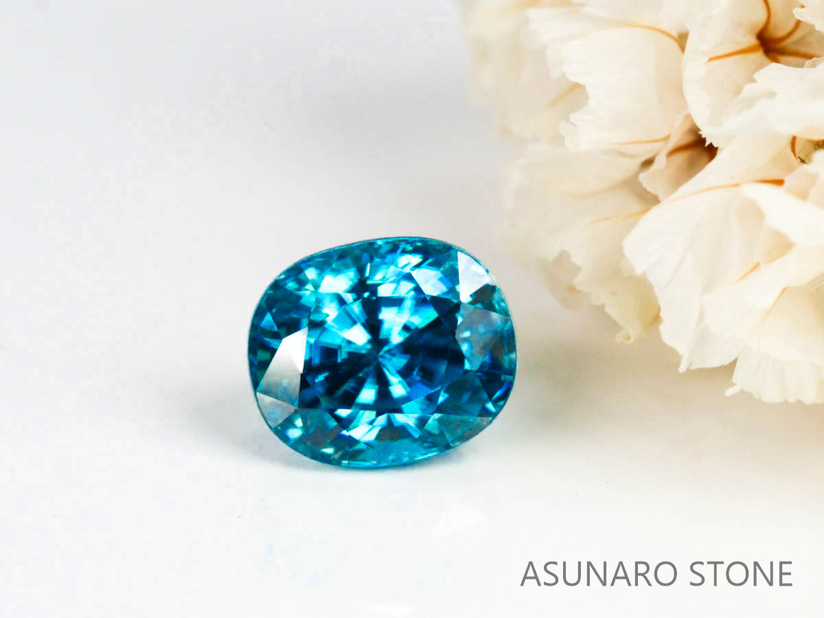 ブルージルコン　ラタナキリブルー　クッションカット　3.12ct　カンボジア産　【220615-720】