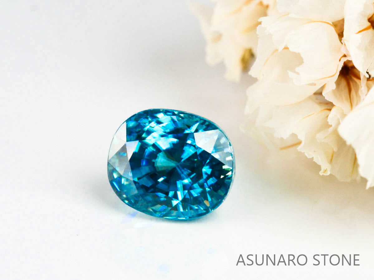 ブルージルコン　ラタナキリブルー　クッションカット　3.12ct　カンボジア産　【220615-720】