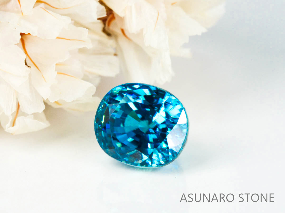 ブルージルコン　ラタナキリブルー　クッションカット　3.00ct　カンボジア産　【220615-722】