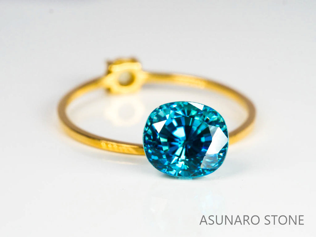 ブルージルコン　ラタナキリブルー　クッションカット　3.22ct　カンボジア産　【220615-723】