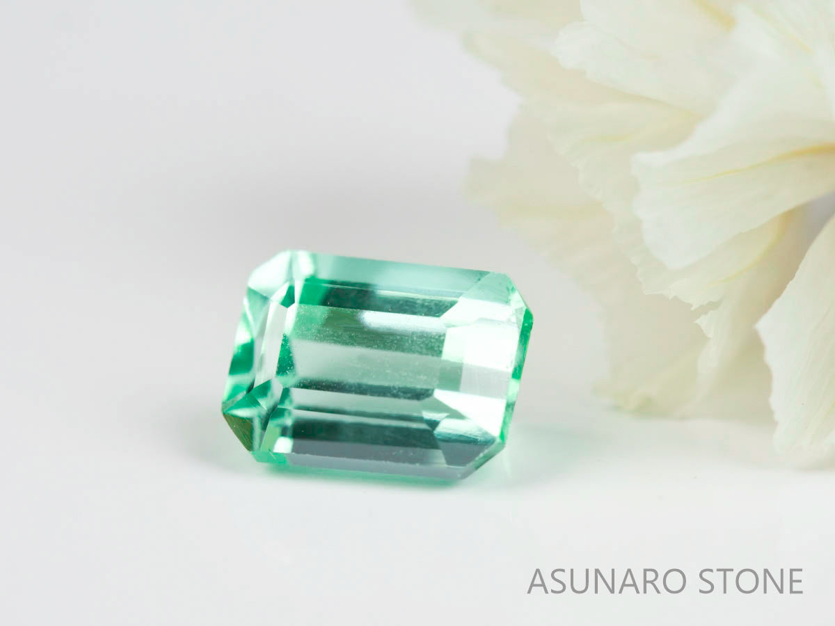 シーフォームトルマリン 　エメラルドカット 　アフガニスタン産  0.62ct　【220617-730】