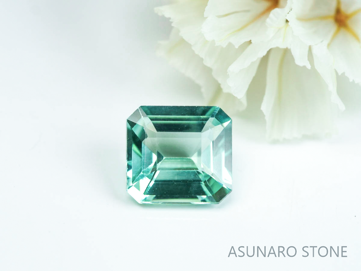 シーフォームトルマリン 　エメラルドカット 　アフガニスタン産  0.87ct　【220617-733】